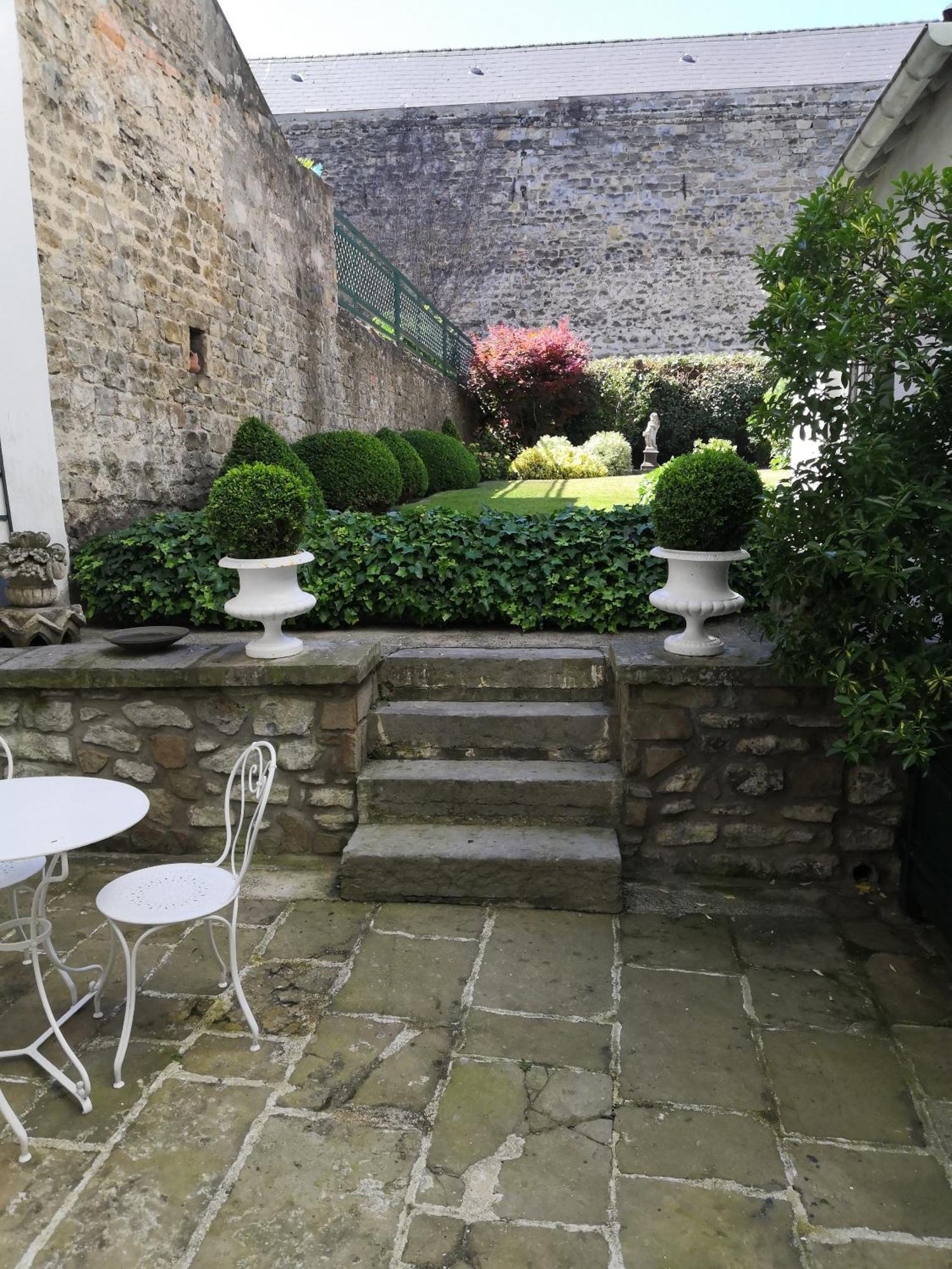 Superbe appartement, face à la vieille ville ! Boulogne-sur-Mer Exterior foto