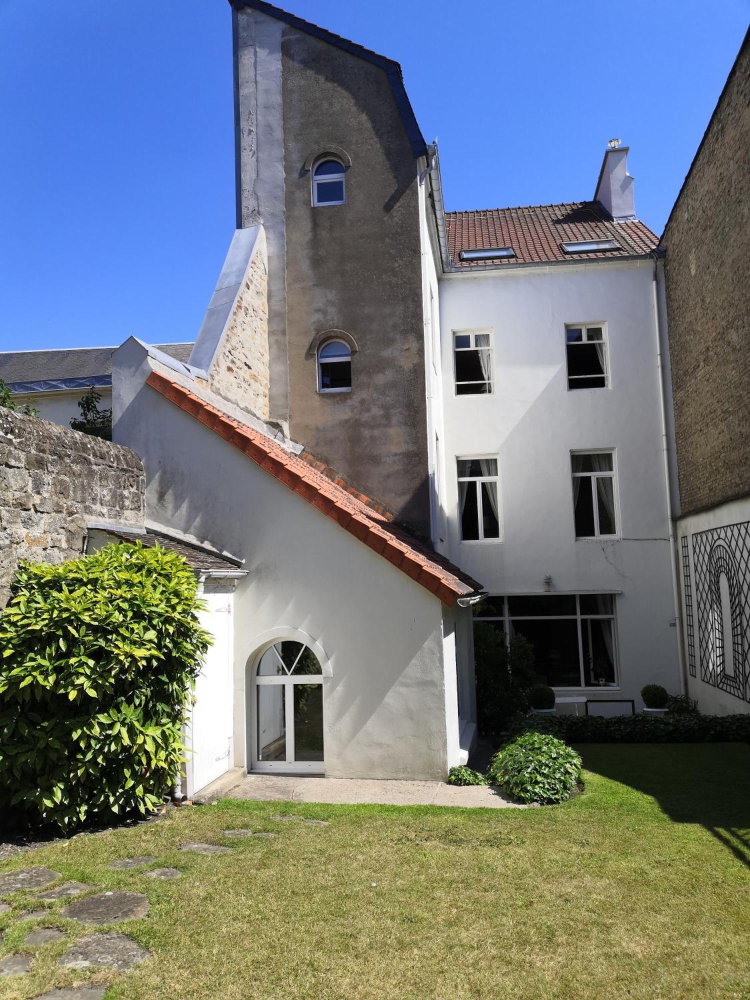 Superbe appartement, face à la vieille ville ! Boulogne-sur-Mer Exterior foto